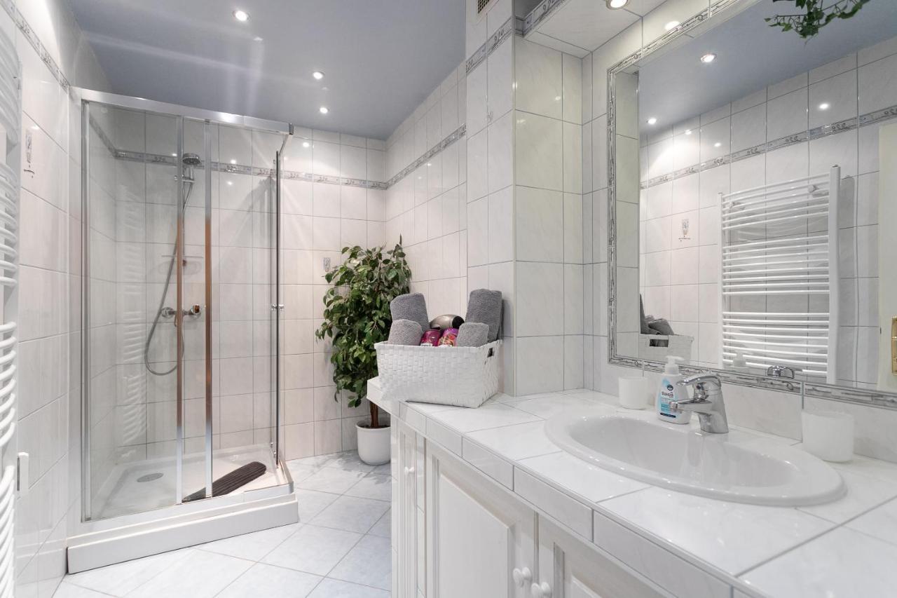Zentrales Apartment In U-Bahn Naehe & Hauptbahnhof Виена Екстериор снимка